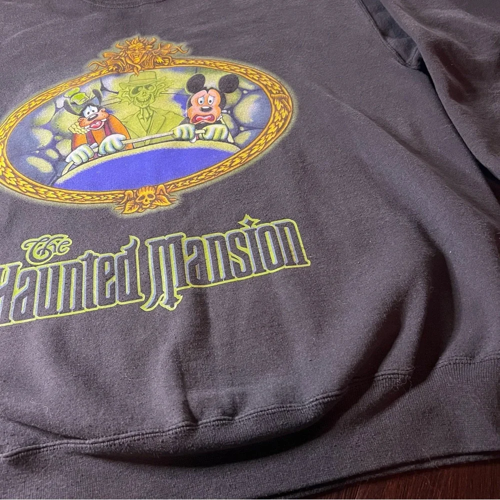 Disney Haunted Mansion Vintage RARE Crewneck Sweater - Black Large Glow in Dark - Picture 6 of 12